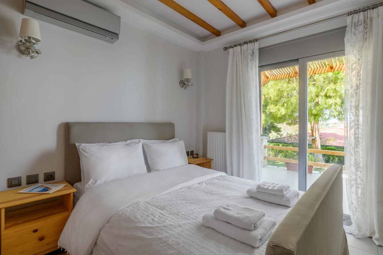 Crystal Beach Villa Chalkís Extérieur photo